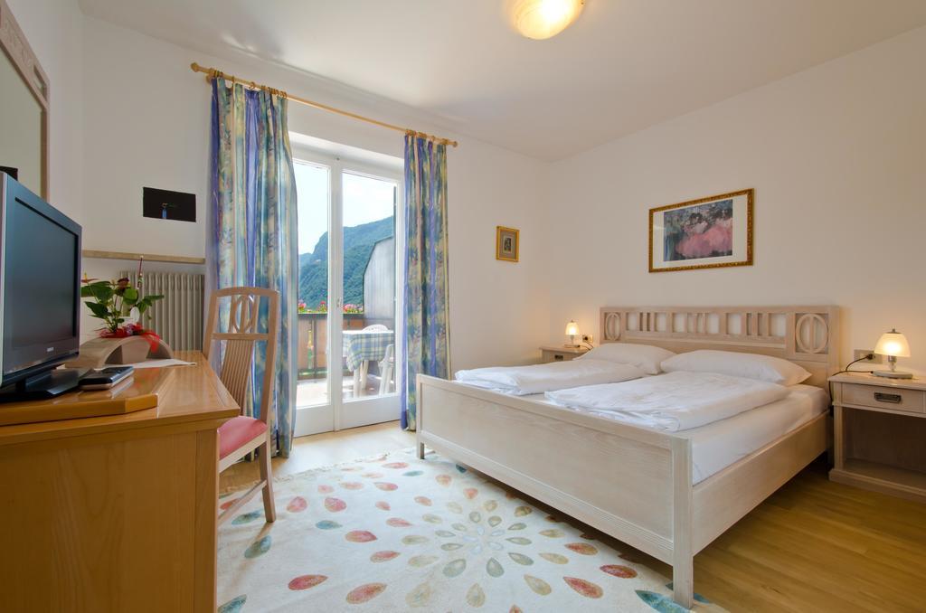 Hotel Traubenheim Nalles Δωμάτιο φωτογραφία